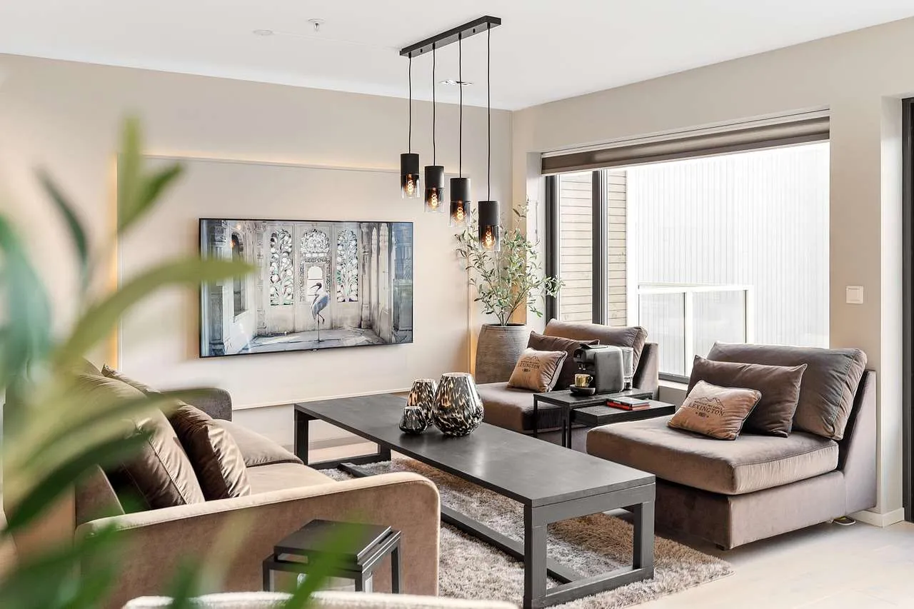 Home Window Repair: Expert Tips for DIY and Pro